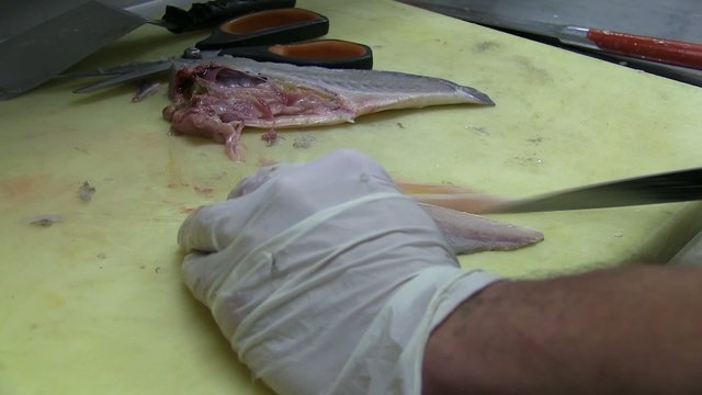 pr&eacute;paraton des filets de poisson