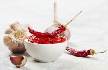 Chilli sauce and garlic