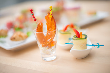 Canap&eacute;s mit K&uuml;rbis und Zucchini