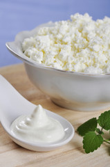 Cottage cheese with sour cream