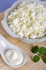 Cottage cheese with sour cream