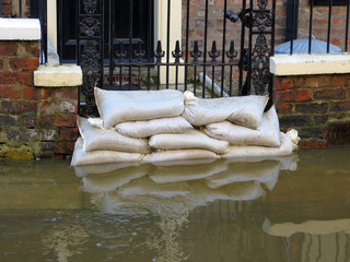 York flooded street - 46584675