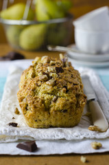 Cake with pear and chocolate