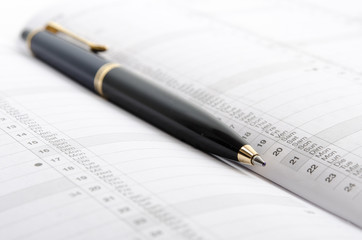 Terminkalender mit Kugelschreiber