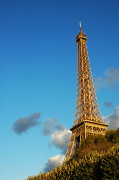 Vista della Tour Eiffel al tramonto, Parigi, Francia