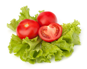 tomato vegetable and lettuce salad