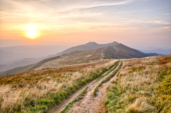 Fototapeta Sunset in carpathian mountains