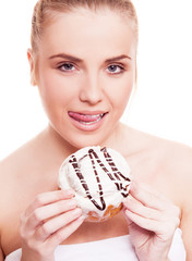 woman eating a bun