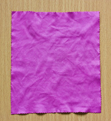 Lens cleaning cloth.