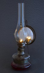 Oil lamp