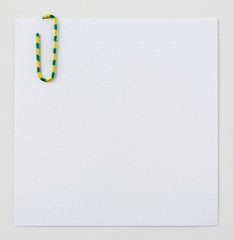 Note memo with paper clip_03