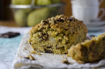 Cake with pear and chocolate