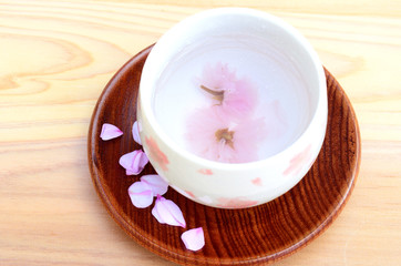 桜湯