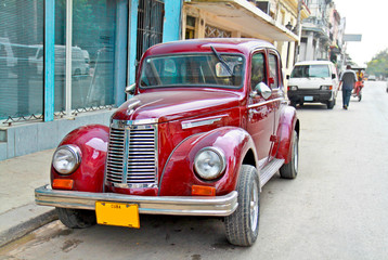Klassieke Amerikaanse auto in Havana.