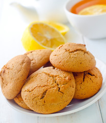 Sweet cookies with fresh tea