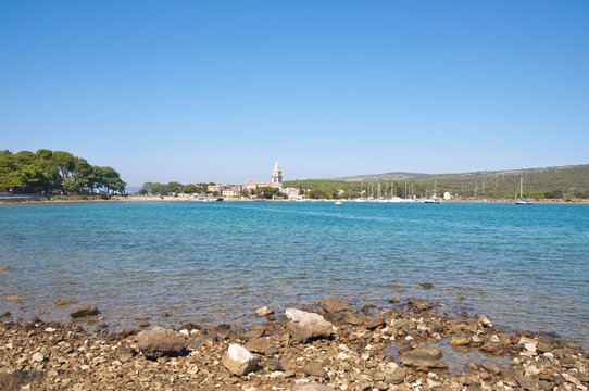 Osor auf der Insel Cres mit Drehbr&uuml;cke zur Insel  Losinj