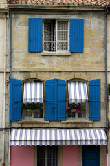 arles