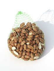 Erdnusskerne, Vogelfutter, Winterfutter