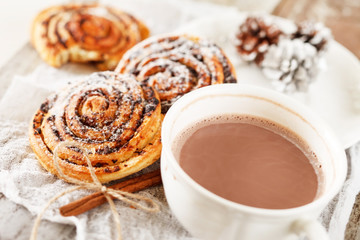 cinnamon rolls with cocoa