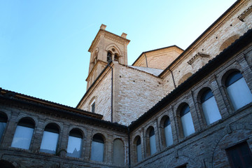 Fototapeta na wymiar Kirche San Francesco in Pergola - Marken