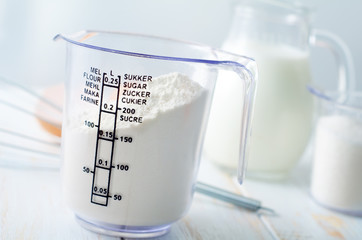 ingredients for diugh, flour and sugar