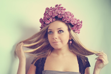 Fototapeta premium women in a wreath