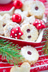 Jelly-filled cookies for Christmas