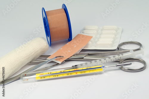 "Hausapotheke" Stockfotos und lizenzfreie Bilder auf Fotolia.com - Bild