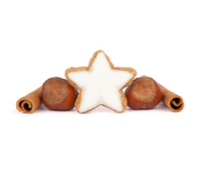 Zimtsterne, Nüsse und Zimtstangen VI