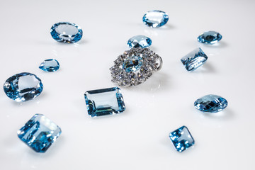 Pendant with diamonds