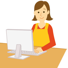 パソコンをする主婦
