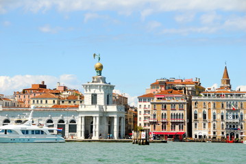 Fototapeta premium vue du canal de la Giudecca à Venise