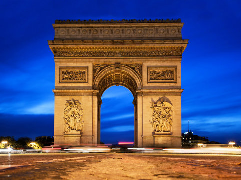 Fototapeta Arc de Triomphe at night, Paris, France.