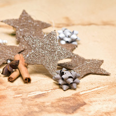 Christmas stars with bows and spices