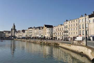 Fototapeta na wymiar La Rochelle, dock port 1