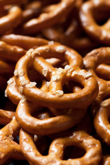 Pretzel salty snack