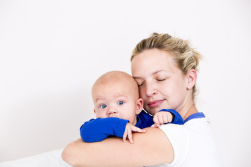 mutter mit sohn / baby