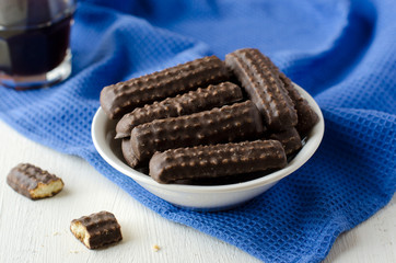 Shortcuts in chocolate
