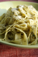 Tagliatelle al pesto