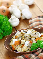 Roast chicken with mushrooms