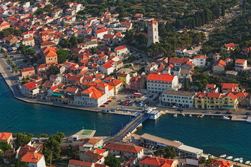 Fototapeta na wymiar Small Croatian town Tisno