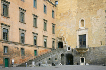 Castel Nuovo, interno cortile - Maschio Angioino - Napoli