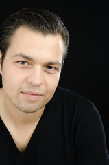 Obraz premium gesicht eines attraktiven mannes