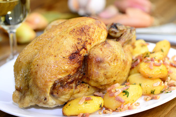 Brathähnchen mit Kartoffeln