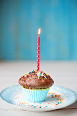 one birthday cupcake