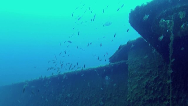 relitto nave affondata prua lamiere