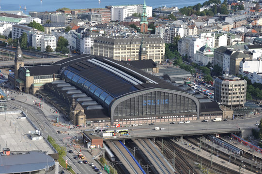 Hauptbahnhof Hamburg, HBf, Bahn, Eisenbahn, Schienenverkehr