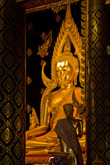 Obraz premium Phra Phuttha Chinnarat to be the most beautiful Buddha portrait