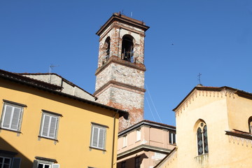 Fototapeta na wymiar Wieża w Pizie, Włochy