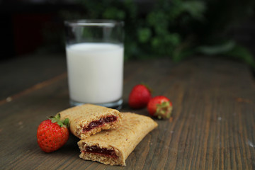Cereal bar with raspberry